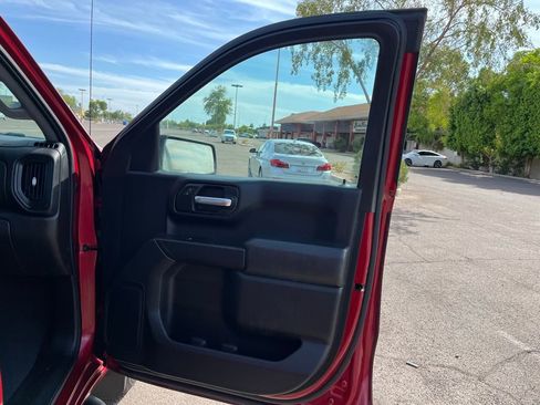 Used 2020 Chevrolet Silverado 1500 Custom w/ Custom Value Package image 18