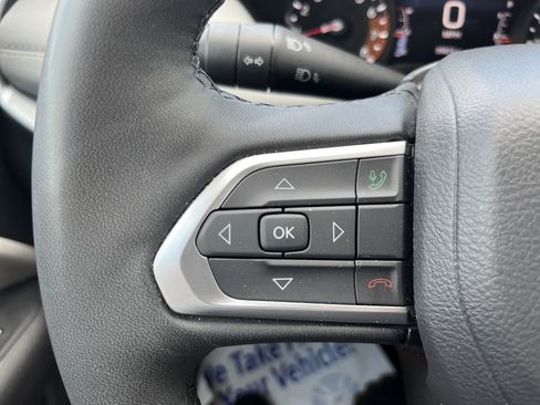 Used 2025 Jeep Compass Limited AWD/4WD image 19