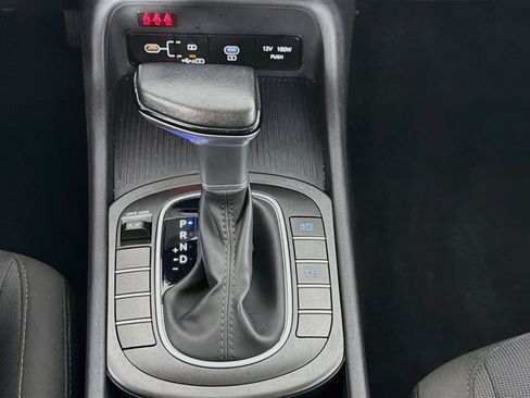 Used 2025 Hyundai Kona SEL FWD image 25