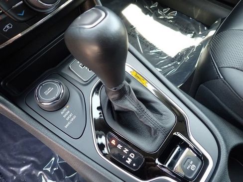 Certified 2023 Jeep Cherokee Altitude Lux AWD/4WD image 21