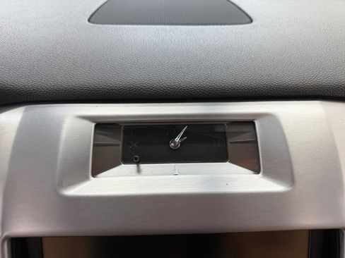 Used 2013 Cadillac Escalade Luxury AWD/4WD image 42