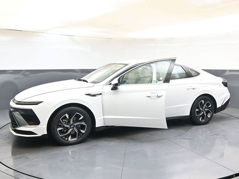 Certified 2024 Hyundai Sonata SEL image 2