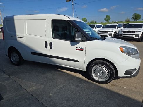 Used 2022 RAM ProMaster City Tradesman FWD image 14