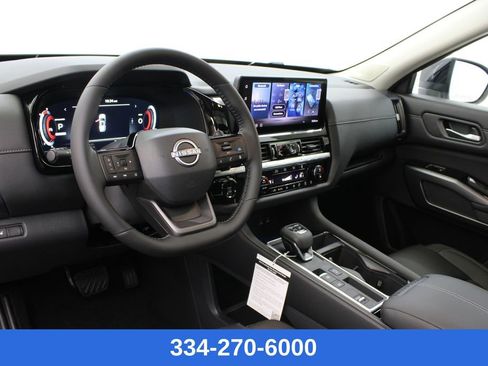 New 2026 Nissan Pathfinder SL image 14