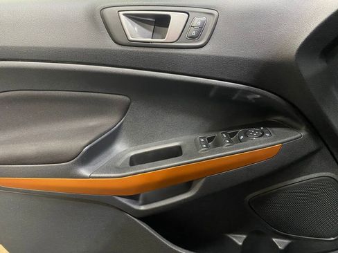 Used 2021 Ford EcoSport SE w/ SE Convenience Package image 10