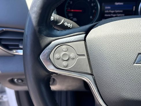 Used 2020 Chevrolet Traverse LT FWD image 27