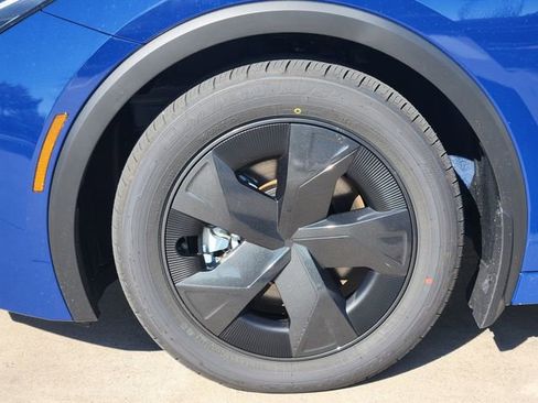 New 2026 Toyota Prius Plug-In Hybrid image 8