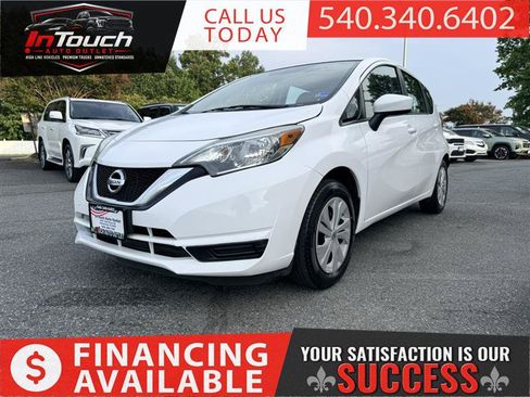 Used 2017 Nissan Versa Note SV FWD image 1