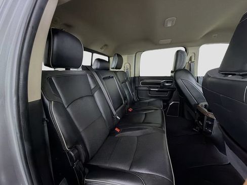 Used 2019 RAM 2500 Laramie AWD/4WD image 28