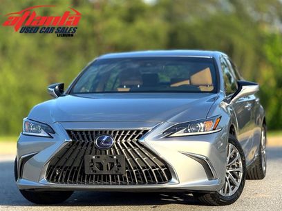 Used 2022 Lexus ES 300h