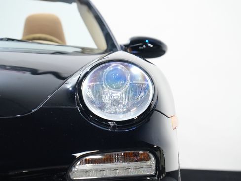 Used 2006 Porsche 911 Carrera 4S image 10