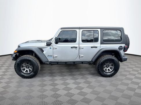 Used 2021 Jeep Wrangler Unlimited Rubicon 4xe w/ Cold Weather Group AWD/4WD image 9