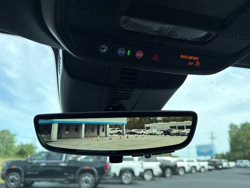 New 2026 GMC Acadia Elevation FWD image 30