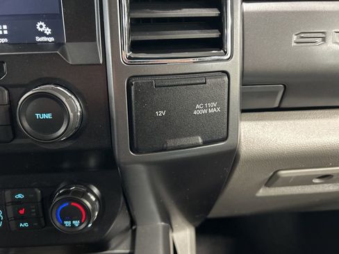 Used 2019 Ford F350 XLT w/ XLT Premium Package image 21