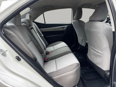 Used 2017 Toyota Corolla LE w/ Carpet Mat Package (TMS) FWD image 18