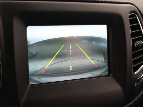 Used 2021 Jeep Compass Latitude w/ Driver Assistance Group image 21