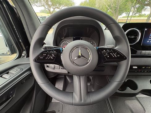 New 2026 Mercedes-Benz Sprinter 2500 image 13