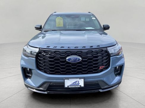 Certified 2026 Ford Explorer ST w/ Sun And Sound Package AWD/4WD image 9