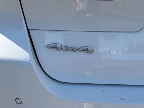 Used 2024 Jeep Grand Cherokee L Limited w/ Luxury Tech Group II image 13