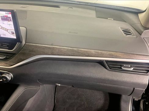 Used 2025 Nissan Altima 2.5 SL AWD/4WD image 18