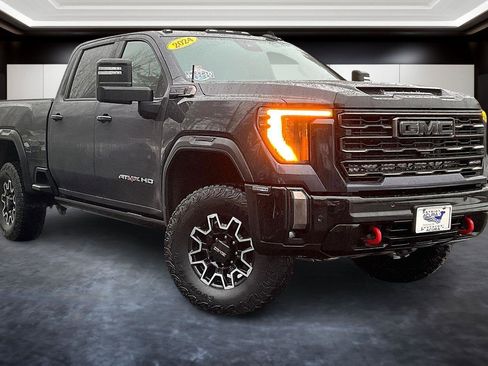 Used 2024 GMC Sierra 2500 AT4X w/ Snow Plow Prep/Camper Package image 10