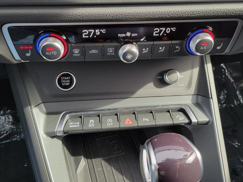 Used 2025 Audi Q3 2.0T Premium Plus w/ Premium Plus Package image 30