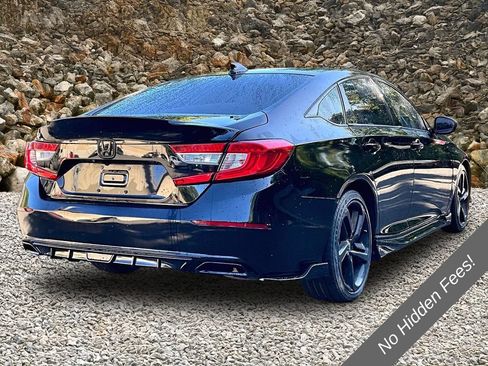 Used 2019 Honda Accord Sport image 2
