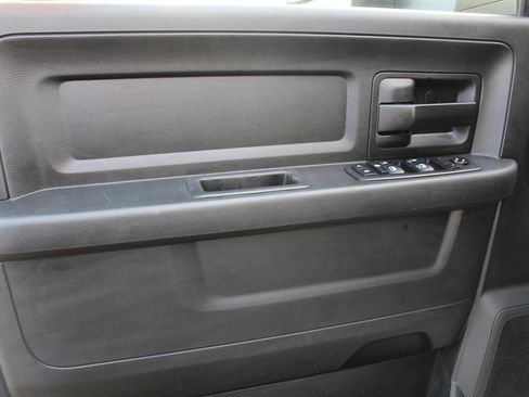 Used 2021 RAM 5500 Tradesman w/ Chrome Appearance Group image 21