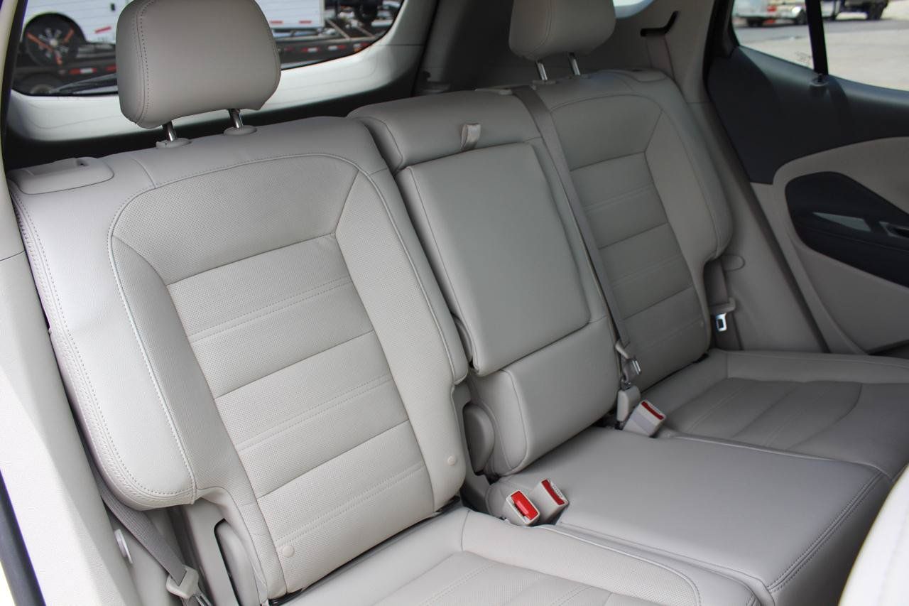 Used 2024 GMC Terrain Denali w/ Denali Premium Package AWD/4WD image 65