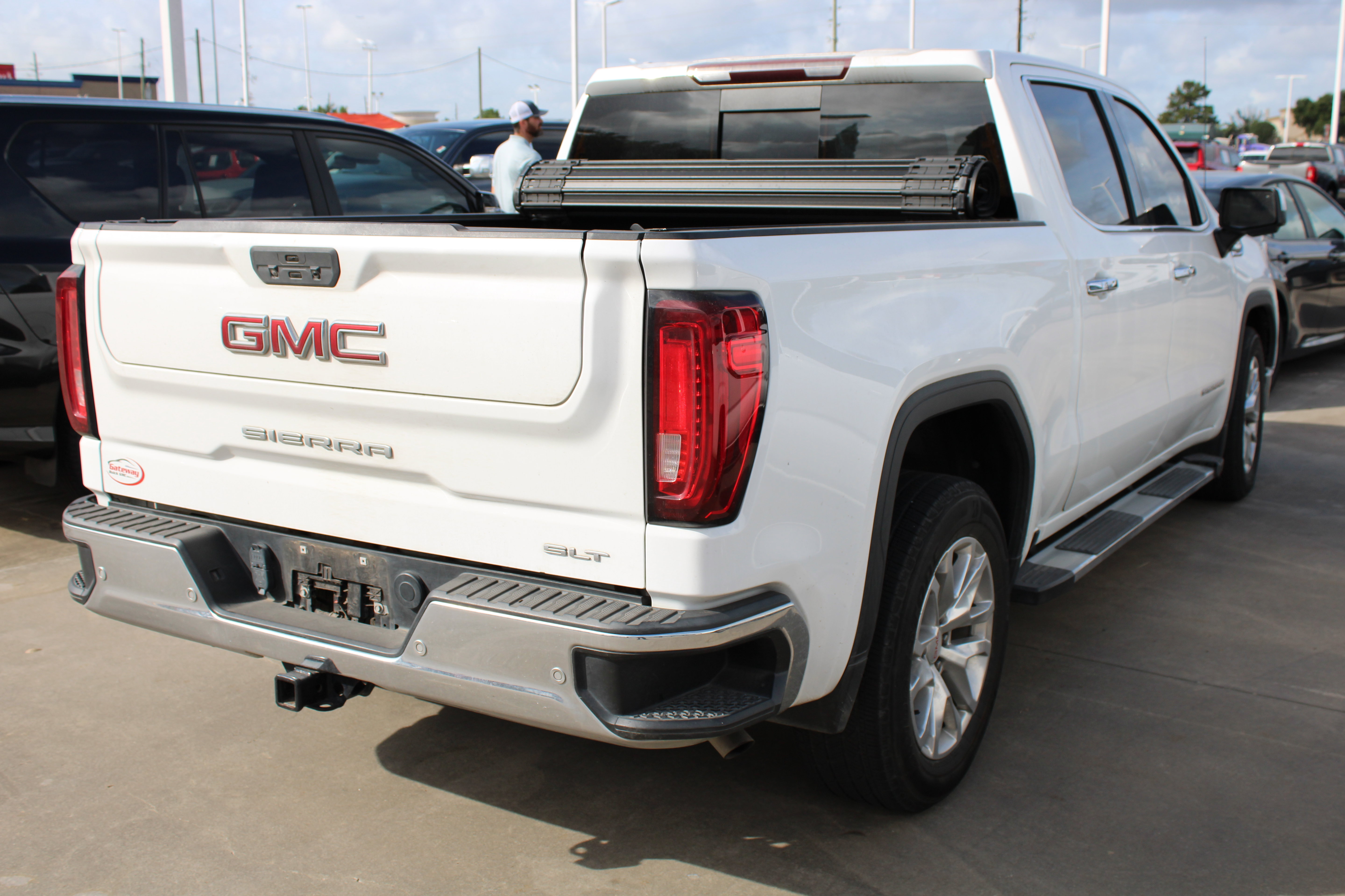 Used 2021 GMC Sierra 1500 SLT RWD image 9