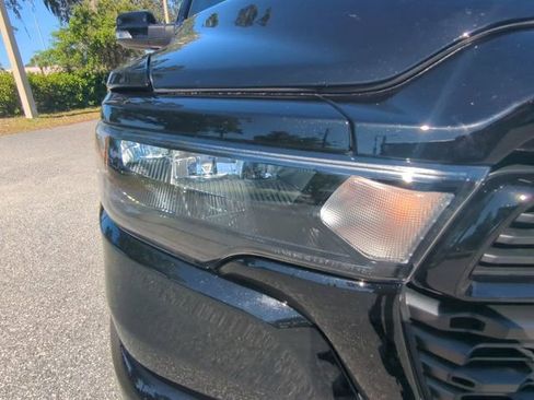 Used 2025 RAM 1500 Big Horn AWD/4WD image 11