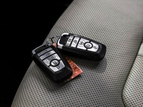 Used 2021 Ford Expedition Platinum image 58