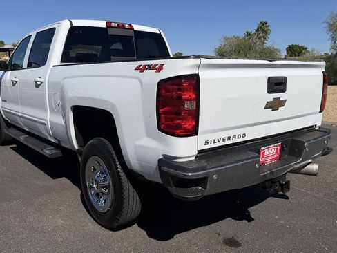 Used 2019 Chevrolet Silverado 3500 LT w/ LT Convenience Package image 3