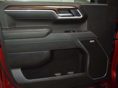 Used 2025 Chevrolet Silverado 1500 RST image 43