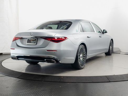 Used 2024 Mercedes-Benz Maybach S 680 4MATIC image 38