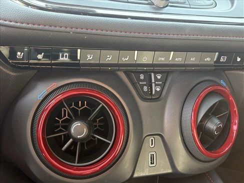 Used 2022 Chevrolet Blazer RS w/ Enhanced Convenience Package image 9