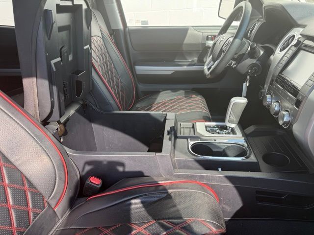 Used 2018 Toyota Tundra SR5 w/ SR5 Upgrade Package AWD/4WD image 19