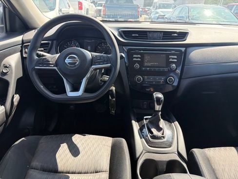 Used 2017 Nissan Rogue S AWD/4WD image 21