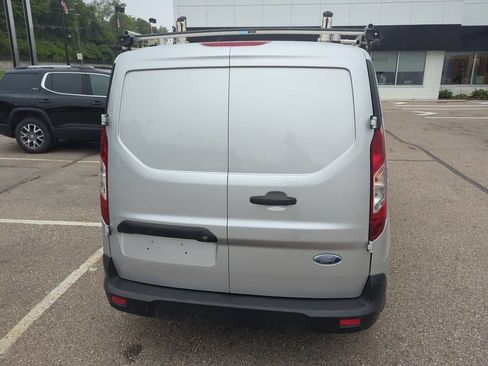 Used 2022 Ford Transit Connect XLT FWD image 5