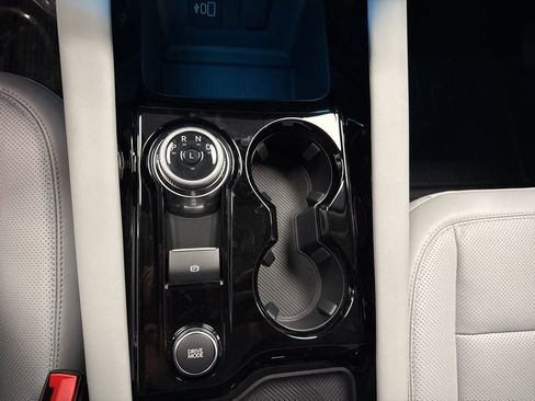 New 2026 Ford Explorer Platinum image 21