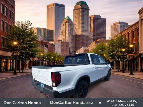 New 2026 Honda Ridgeline Black Edition image 4