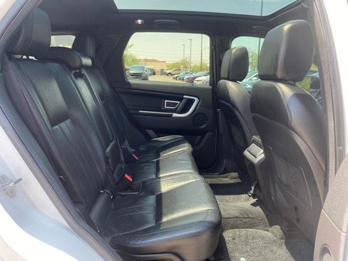 Used 2016 Land Rover Discovery Sport HSE AWD/4WD image 21