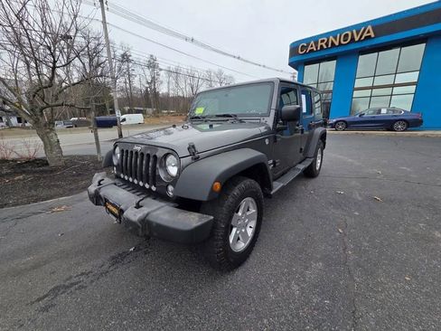 Used 2017 Jeep Wrangler Unlimited Sport w/ Quick Order Package 24S AWD/4WD image 4