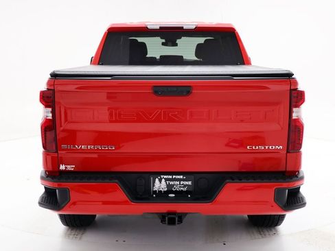 Used 2023 Chevrolet Silverado 1500 Custom image 8