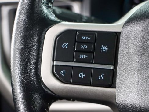 Used 2022 Ford Expedition XLT image 14