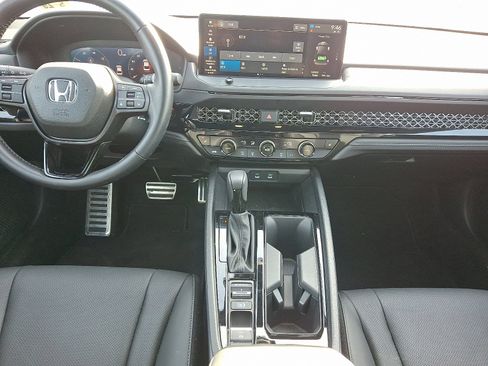 Used 2024 Honda Accord Sport image 15