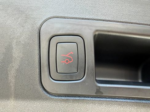 Used 2020 Tesla Model S Long Range AWD/4WD image 26