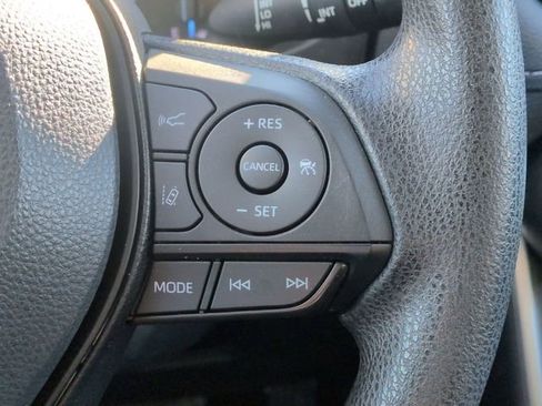 Certified 2022 Toyota RAV4 XLE w/ Convenience Package image 19