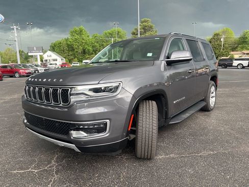 Used 2022 Jeep Wagoneer Series II image 6