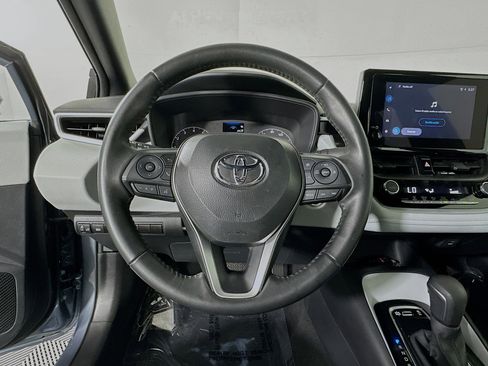 Used 2025 Toyota Corolla SE w/ Convenience Package image 15